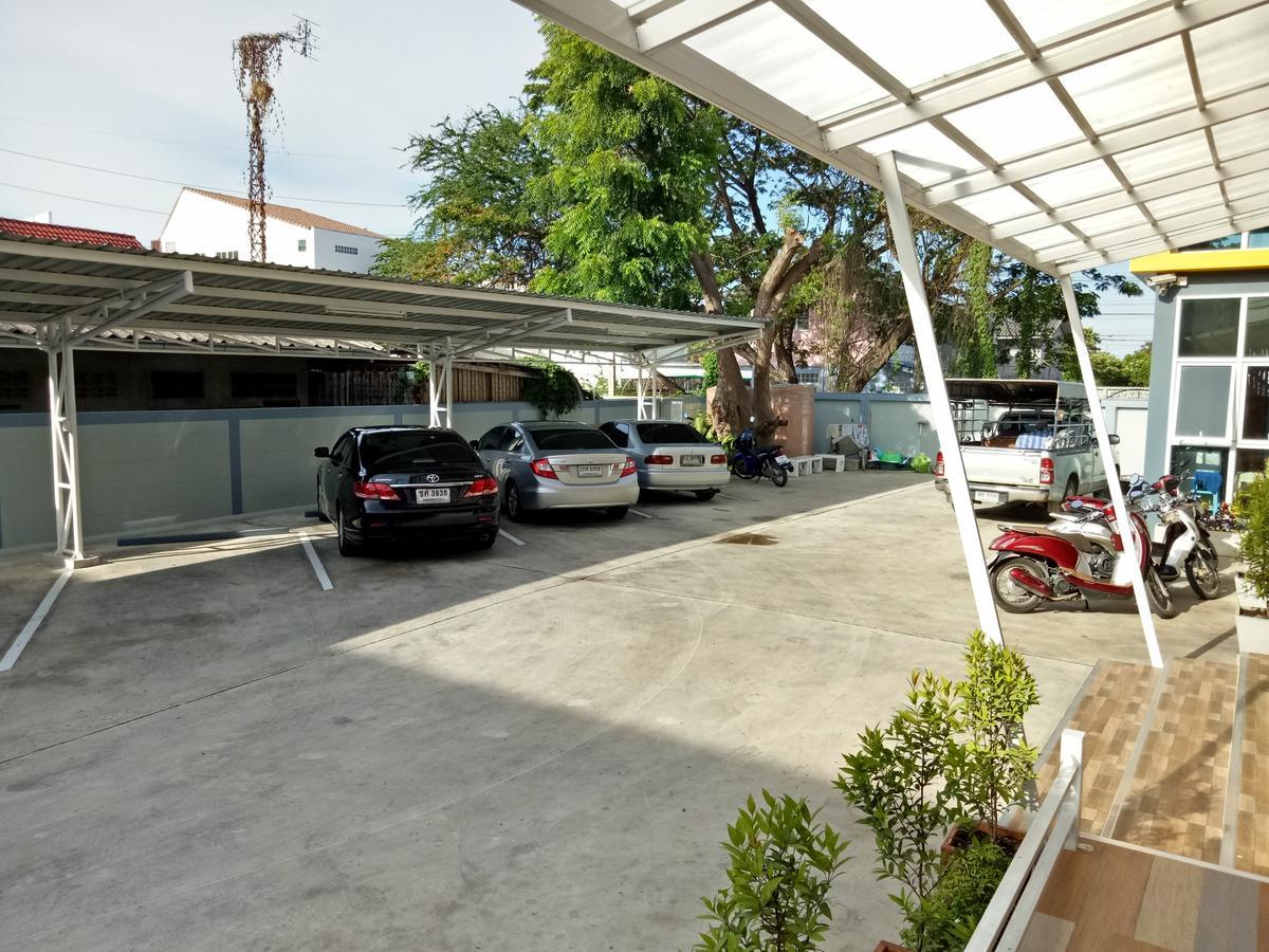 Dowrung Place Aparthotel Phetchaburi Exterior photo